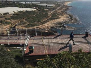 Man, Platform, Sea & Border