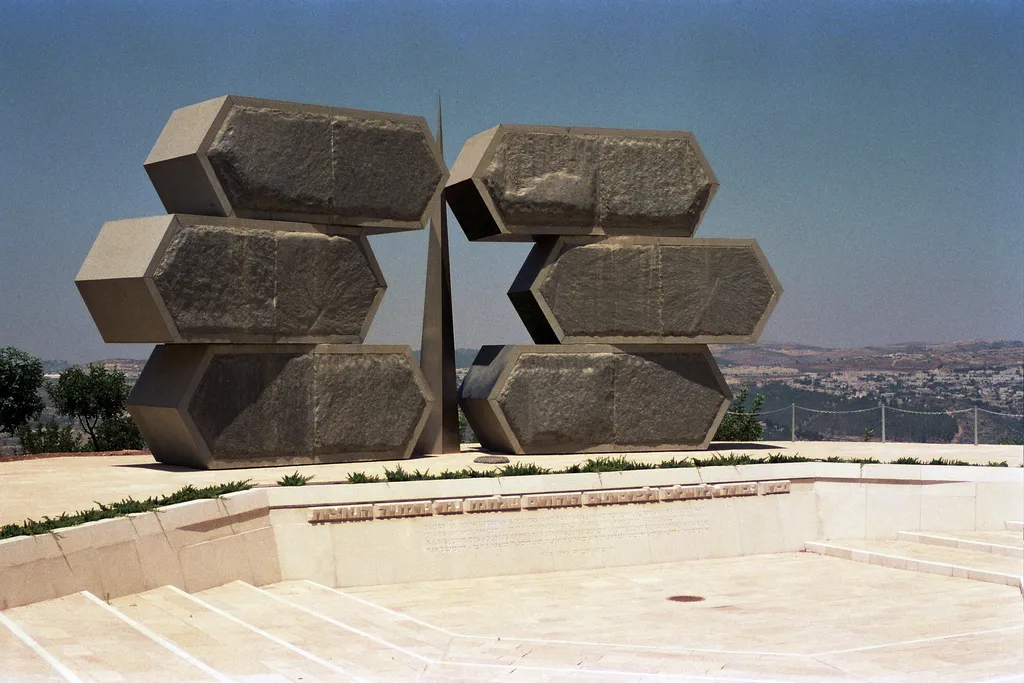 For the Jews who Fought the Nazis