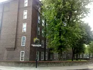 Chambers St
