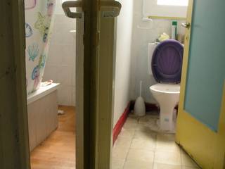 The Color Toilet